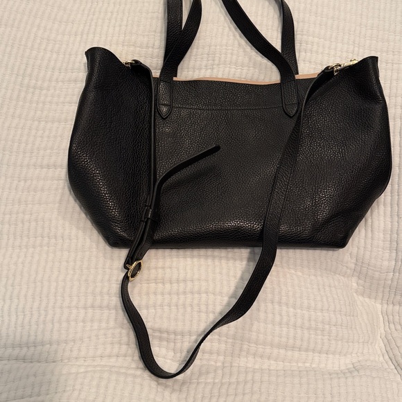 Elegant Black CUYANA Leather Tote Bag w/ crossbody strap - Picture 8 of 10